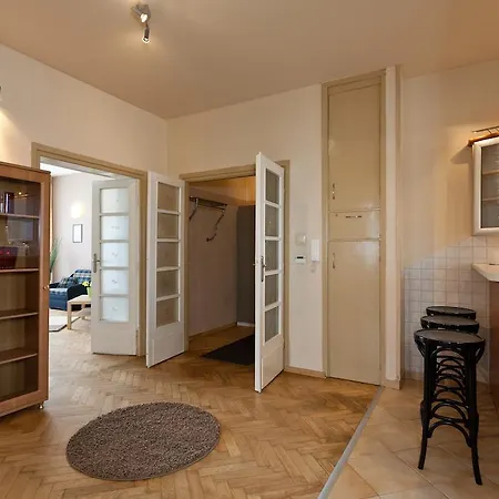 Apartament Enigma Pawlikowskiego